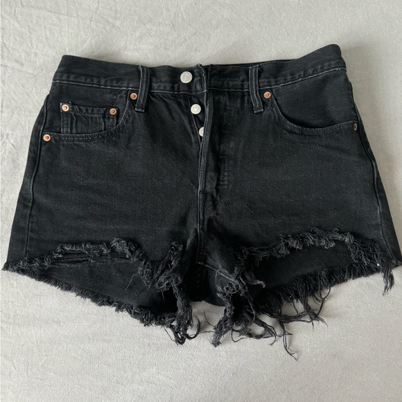 Levi’s 501 shorts - Picture 2 of 4